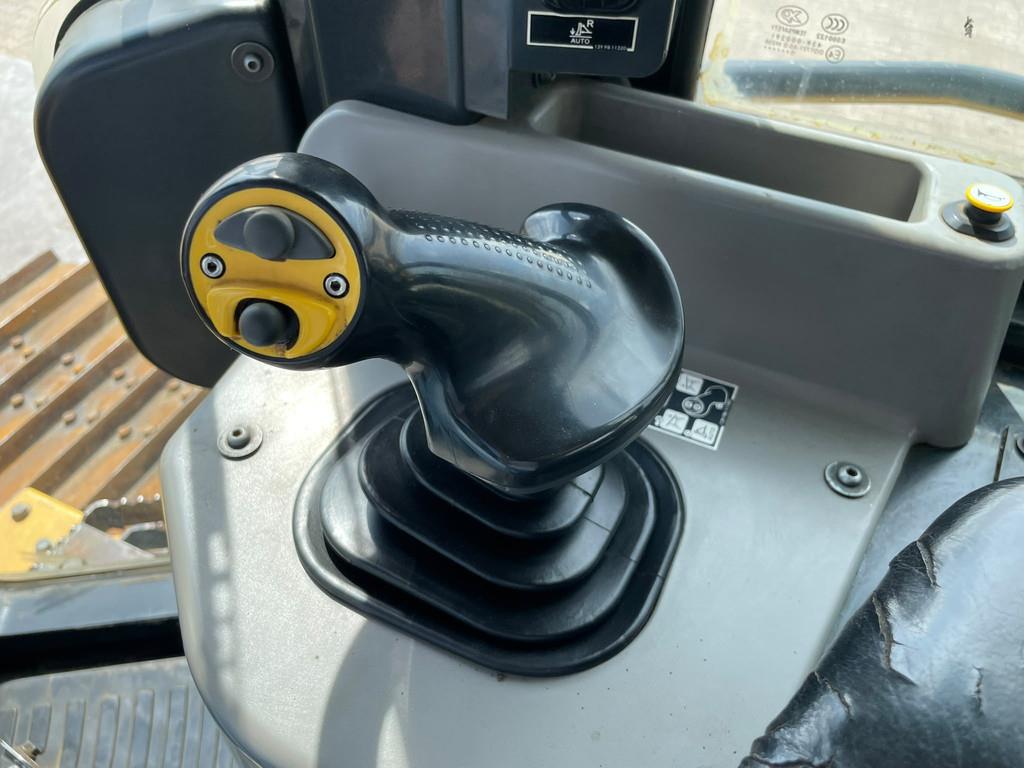 2017 Komatsu D61PXI-24-48897275