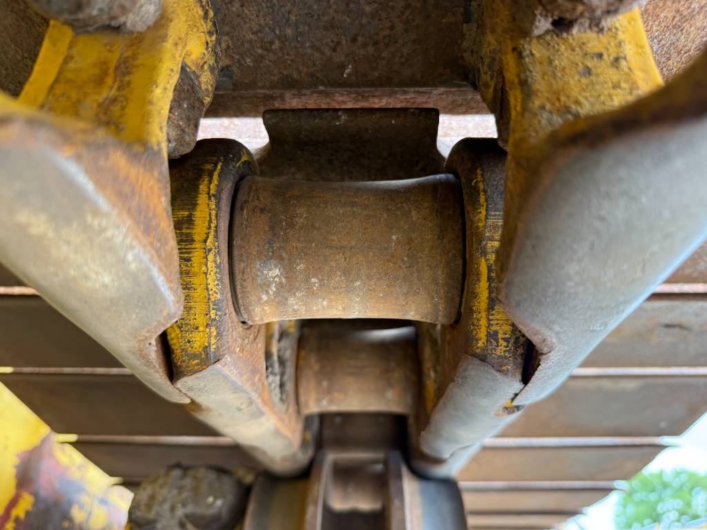Komatsu D61PX-24 - Ripper Valve / Camera / Airco