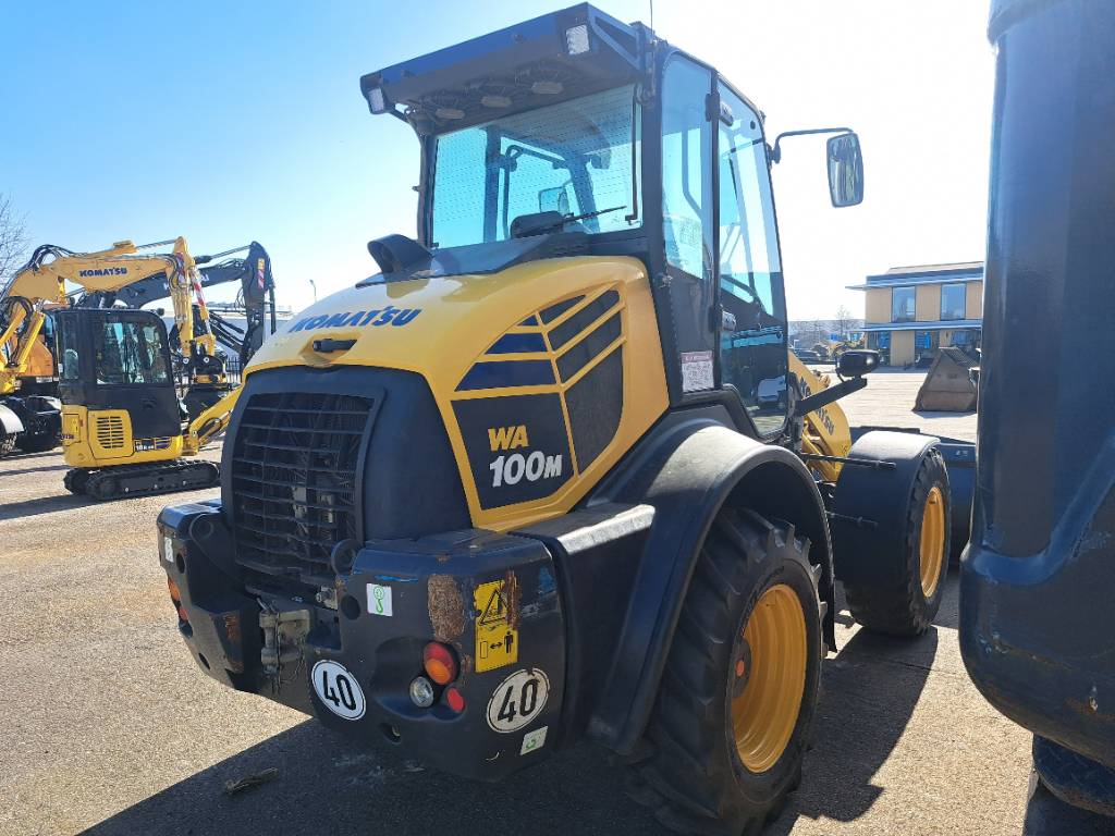 Komatsu WA100-8E0
