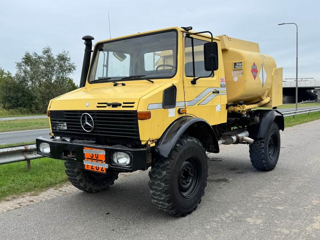 Mercedes-Benz Unimog 427/11 4x4