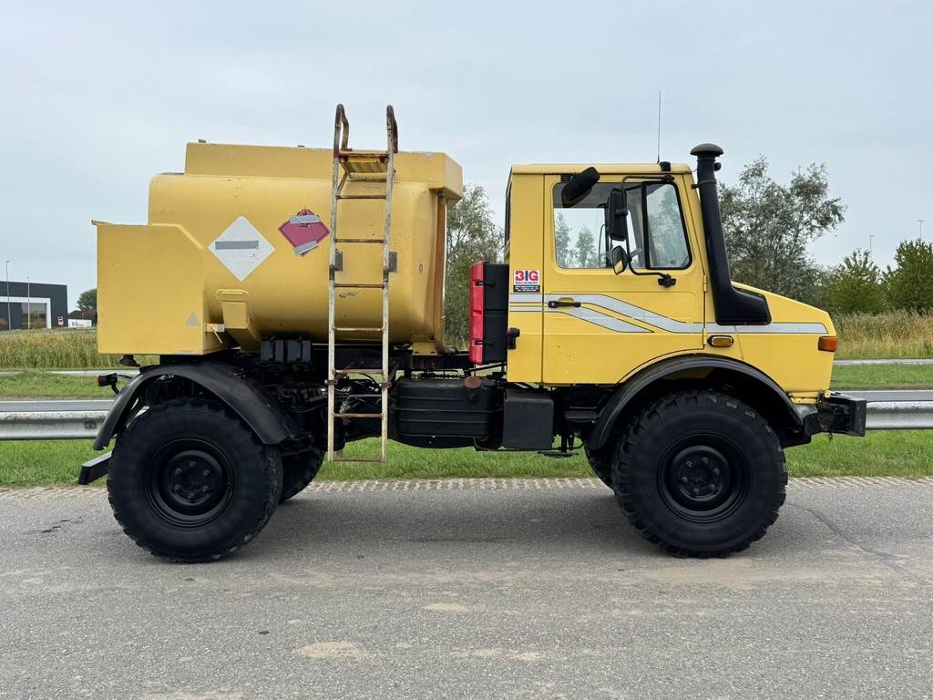 Mercedes-Benz Unimog 427/11 4x4