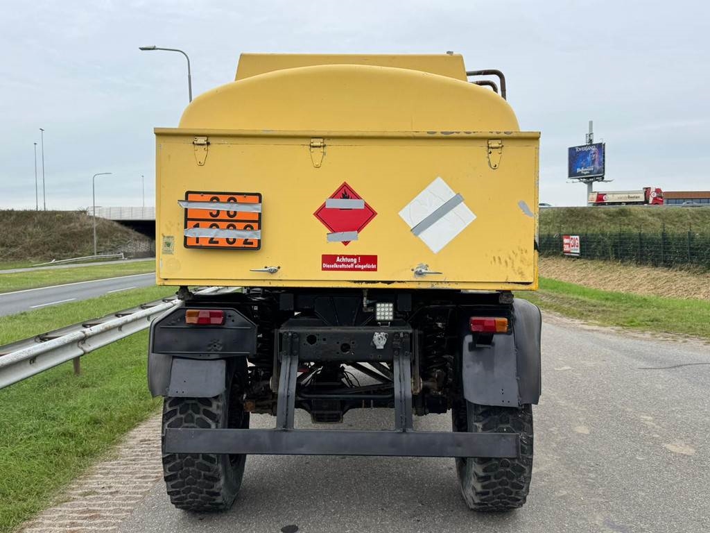 Mercedes-Benz Unimog 427/11 4x4