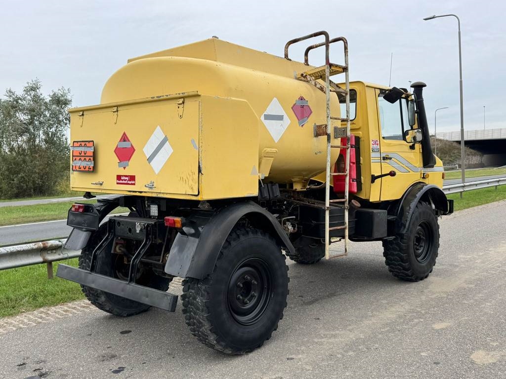 Mercedes-Benz Unimog 427/11 4x4