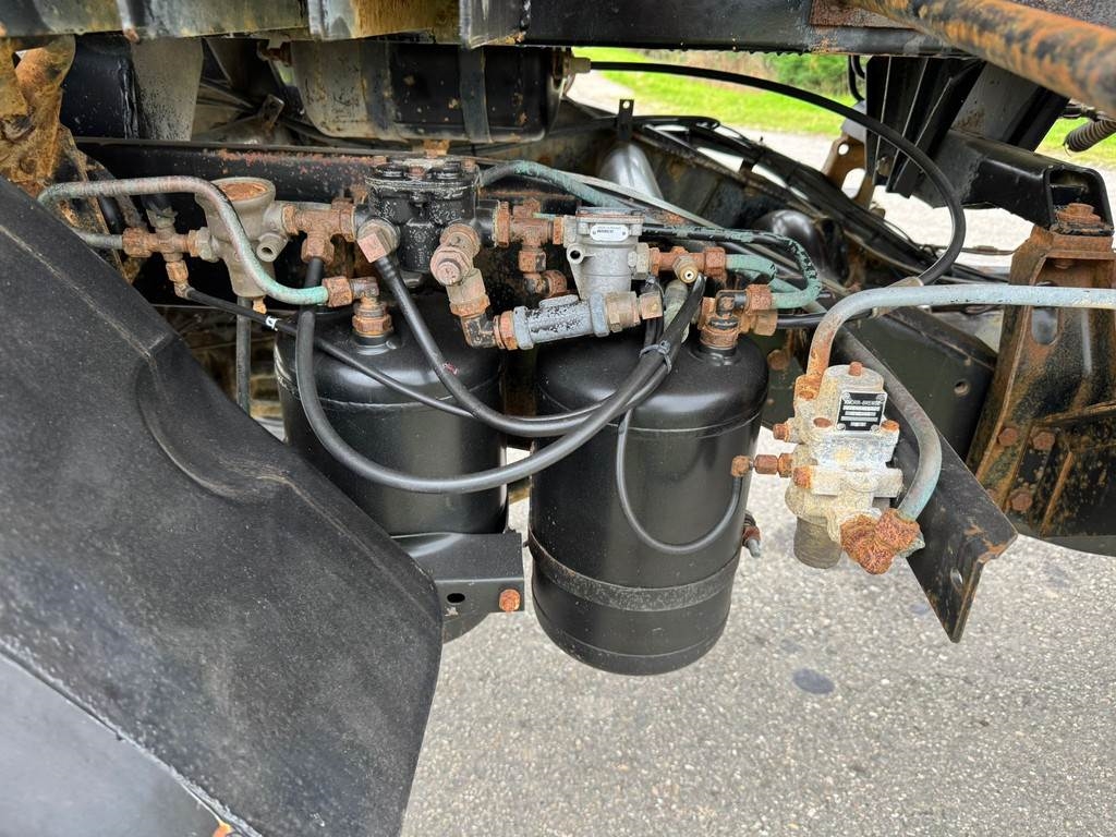 Mercedes-Benz Unimog 427/11 4x4