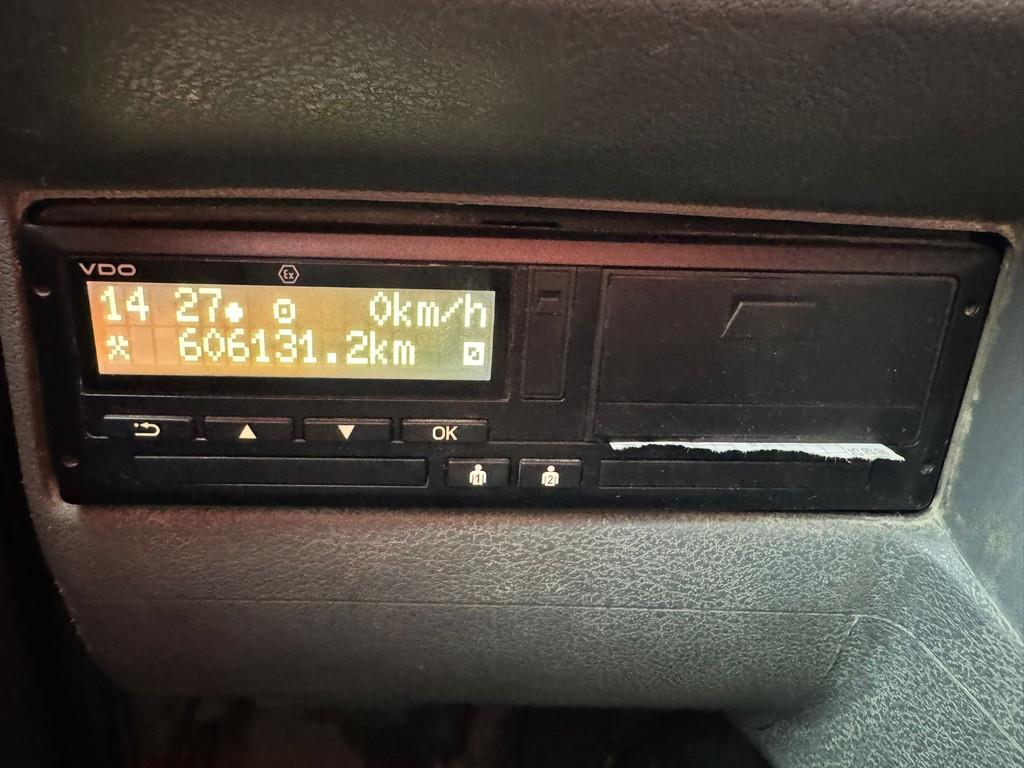 Renault Kerax 320.26 dCI 6x4 Kipper