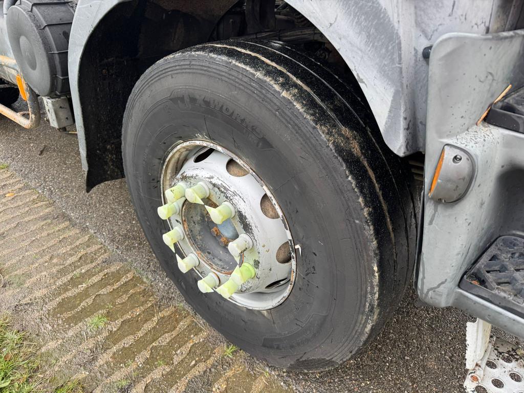 Renault Kerax 320.26 dCI 6x4 Kipper