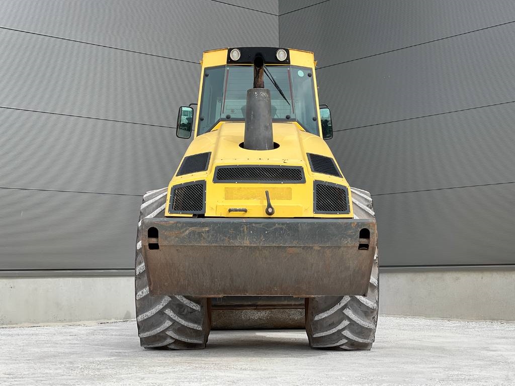 Bomag BW 213 DH-4