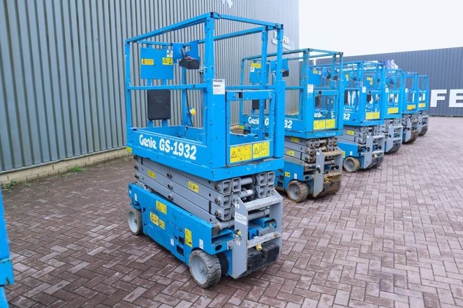 Genie GS1932 Electric, Working Height 7.8 m, 227kg Capac