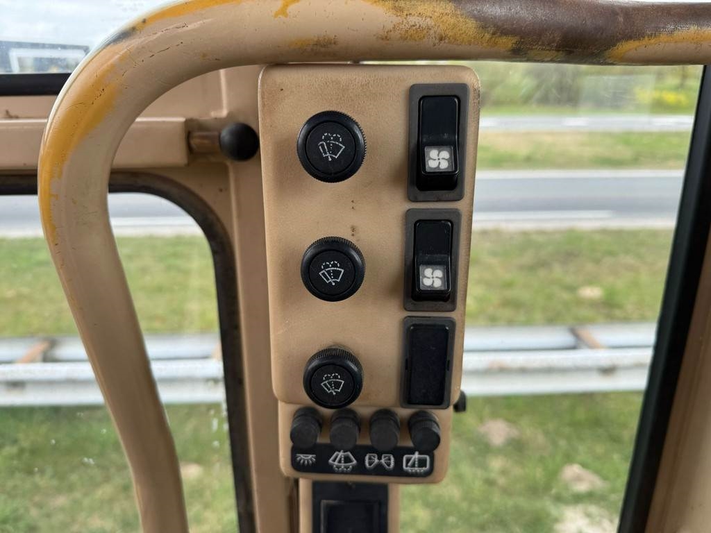 CAT 140H 3306 engine