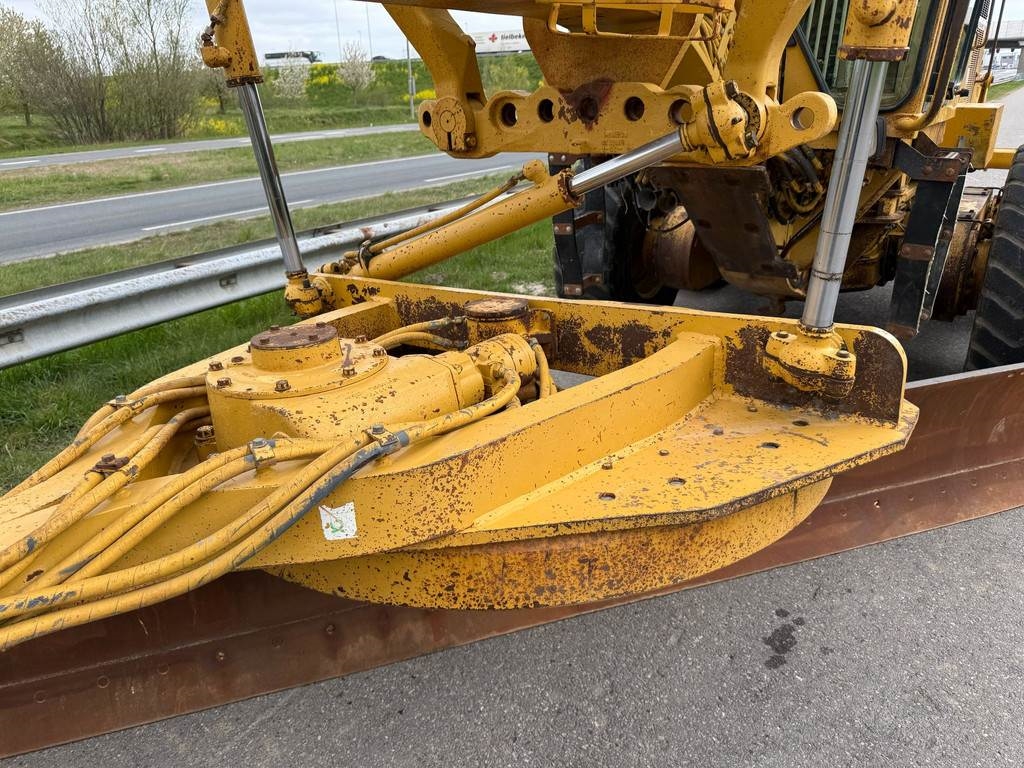 CAT 140H 3306 engine