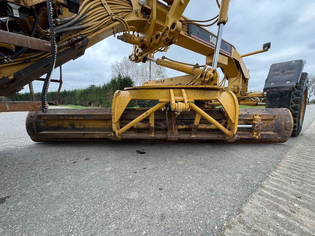 CAT 140H 3306 engine