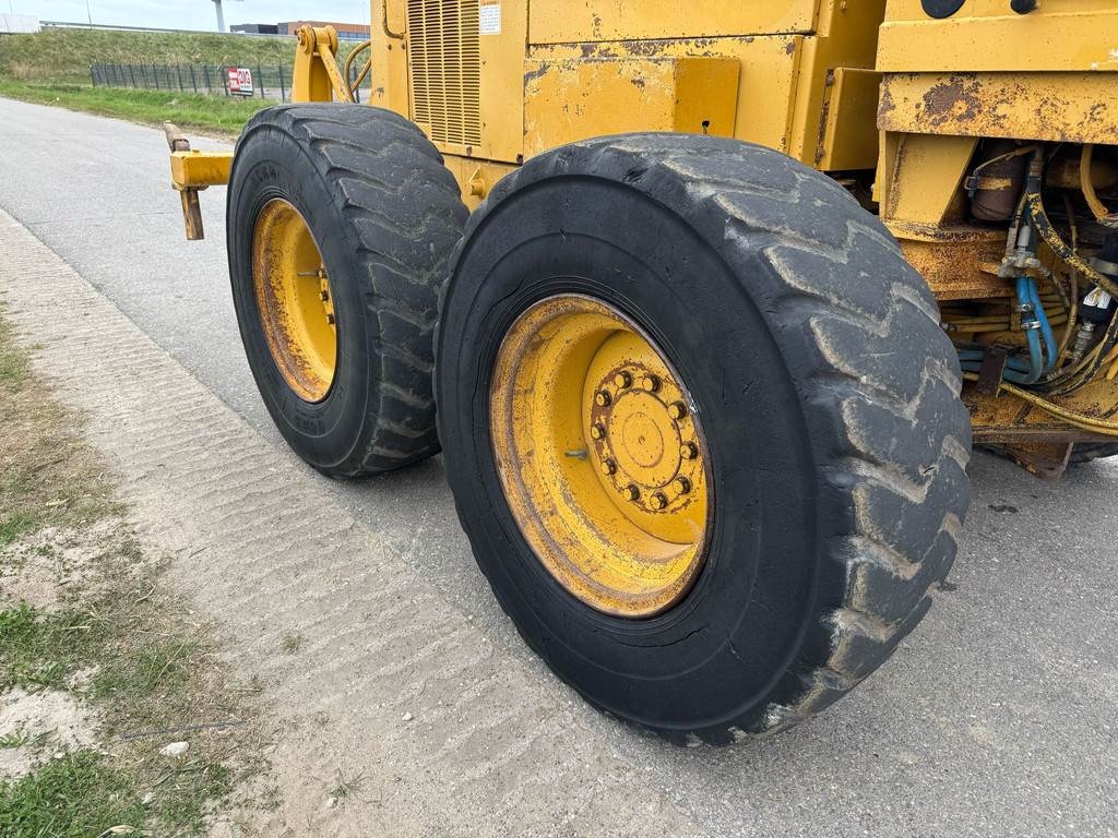 CAT 140H 3306 engine