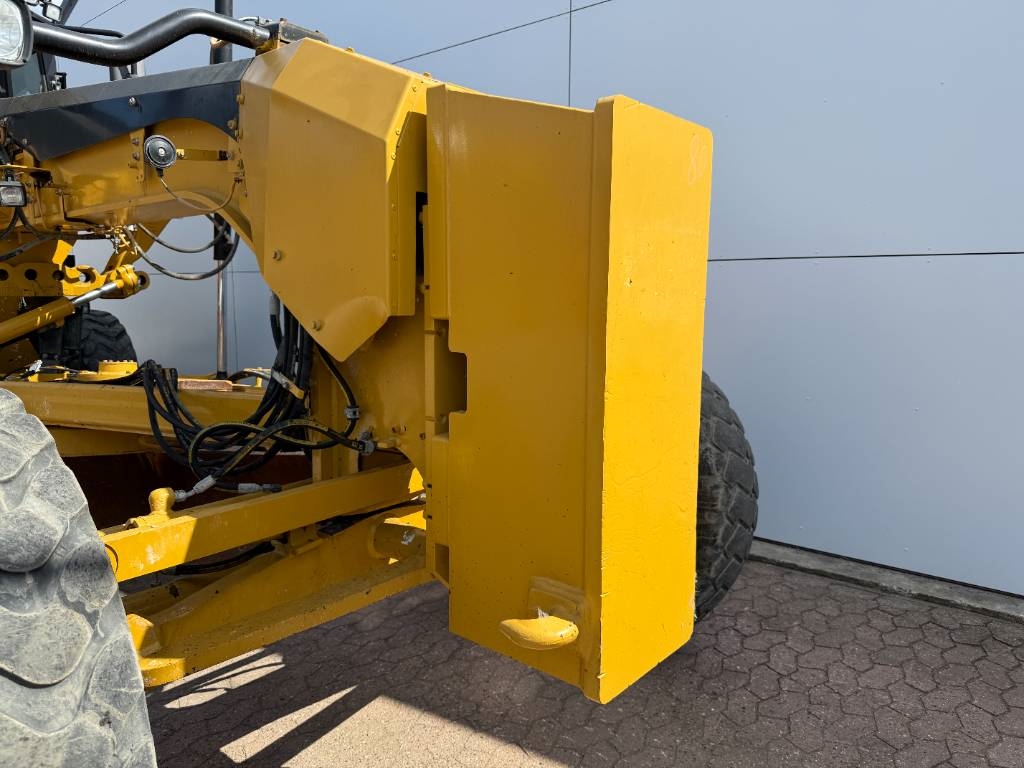 CAT 140M3 - Pushblock / Ripper / Joystick Controls