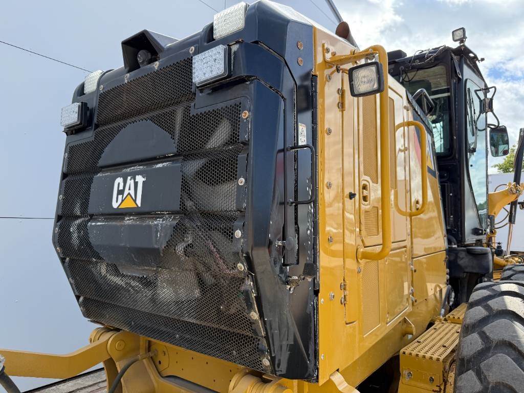 CAT 140M3 - Pushblock / Ripper / Joystick Controls