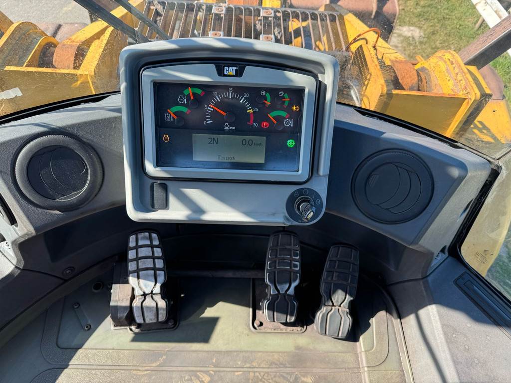 CAT 972M