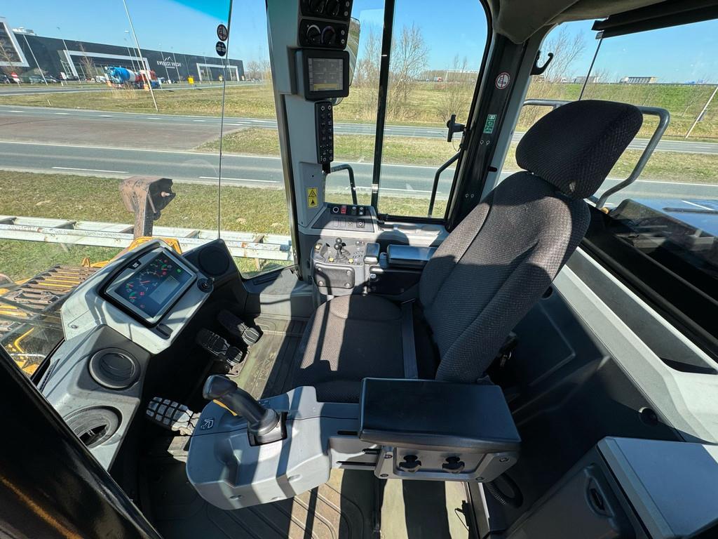 2015 Caterpillar 972M-48692083