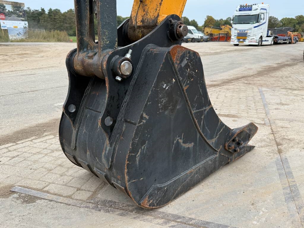 Hyundai HX300LR 18m Long Reach - 2 Units Available!