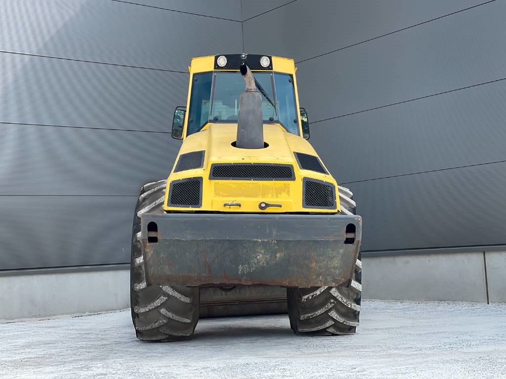 Bomag BW 213 DH-4