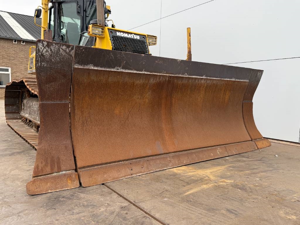 Komatsu D61PX15 - 6 Way + Folding Blade / CE + EPA / AC