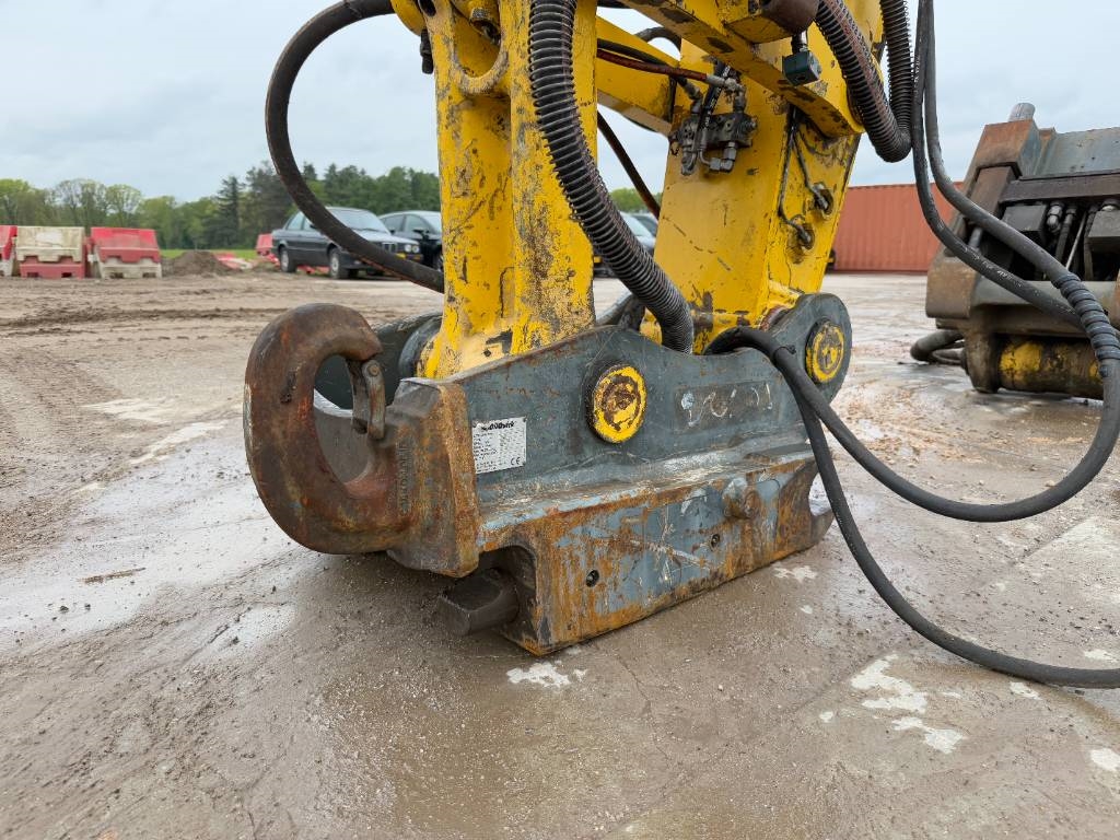 Komatsu PC490LC-10 UHD - 29m Demolition / Oilquick