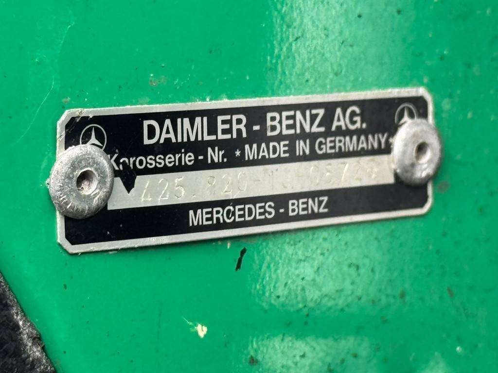 Mercedes-Benz Unimog U1700