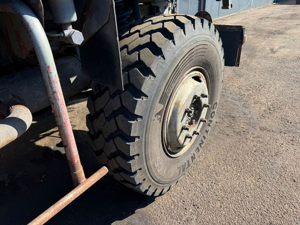 Mercedes-Benz Unimog U1700