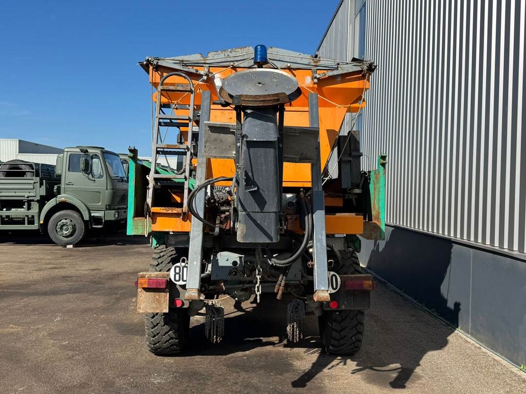 Mercedes-Benz Unimog U1700