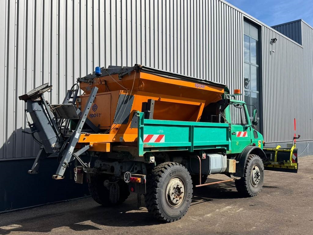 Mercedes-Benz Unimog U1700