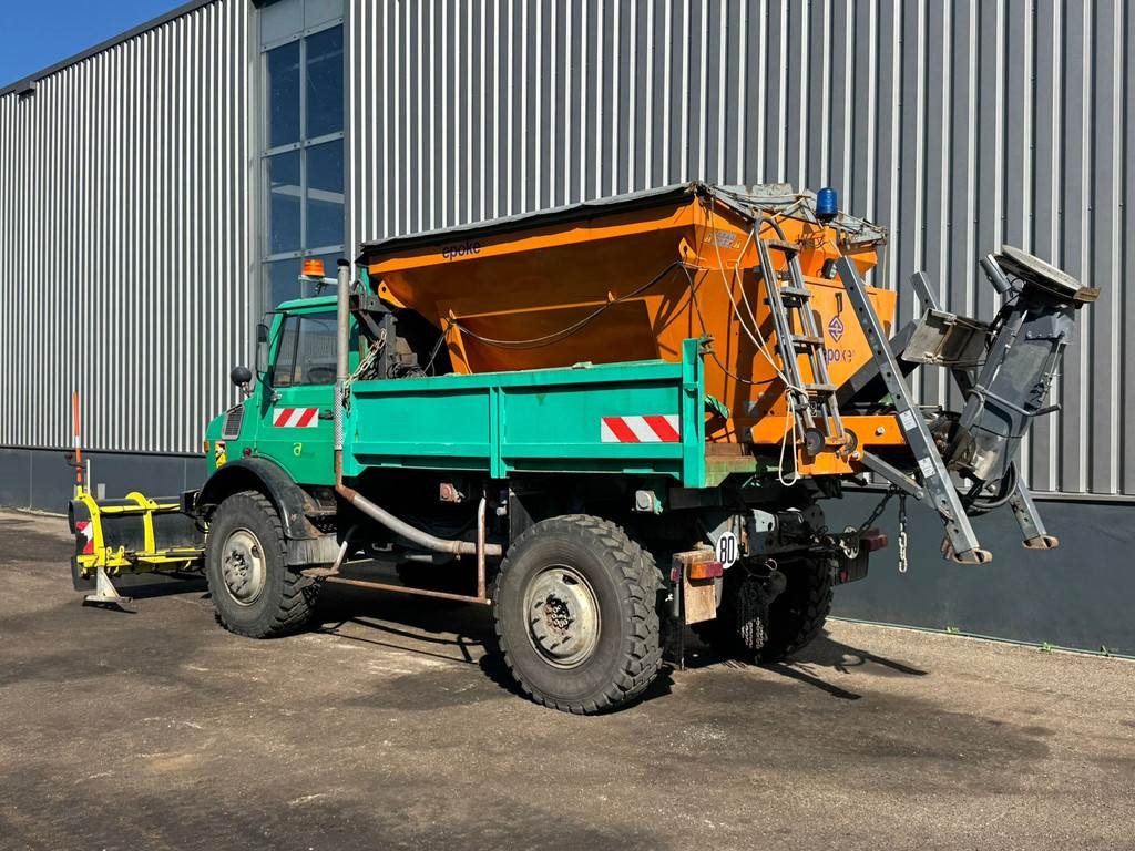 Mercedes-Benz Unimog U1700