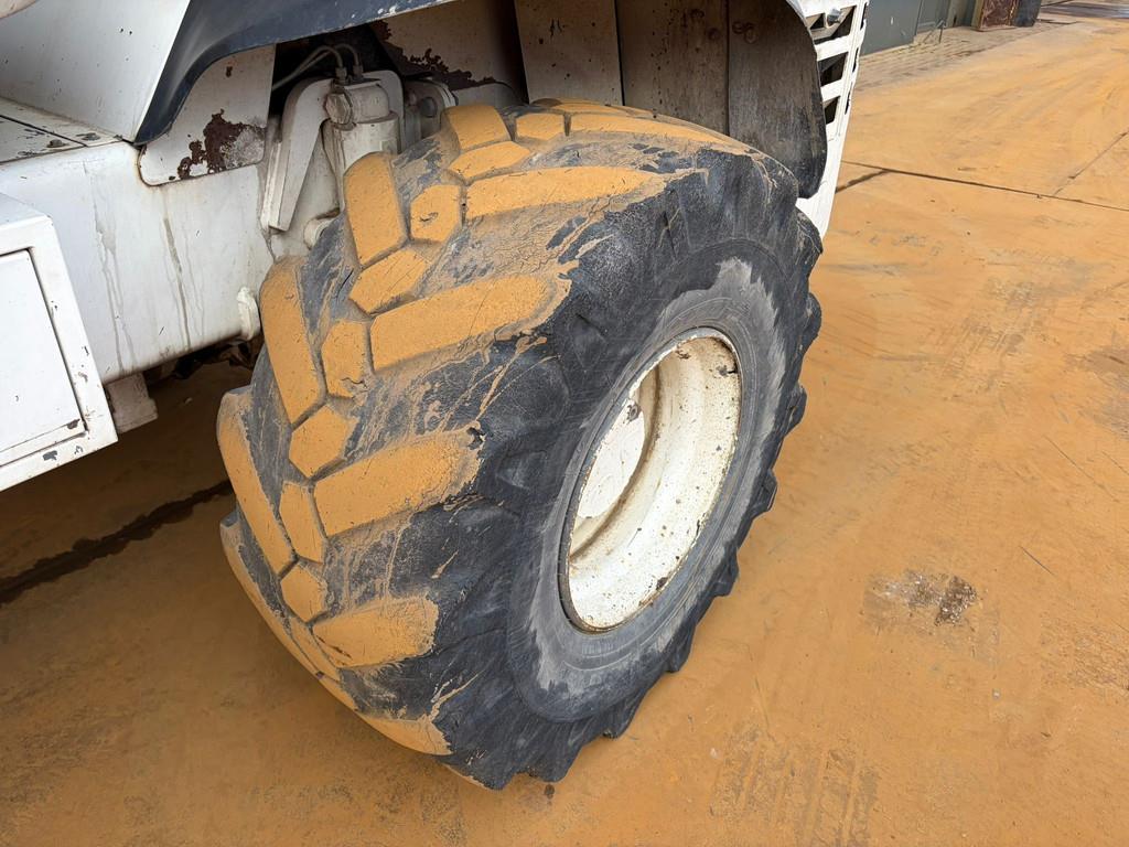 Mecalac 12MTX incl. 5 x bucket