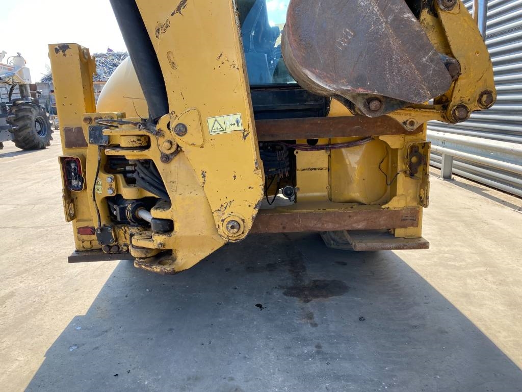 CAT 422 F TURBO