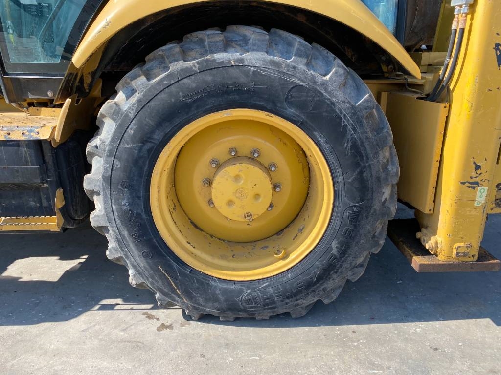 CAT 422 F TURBO