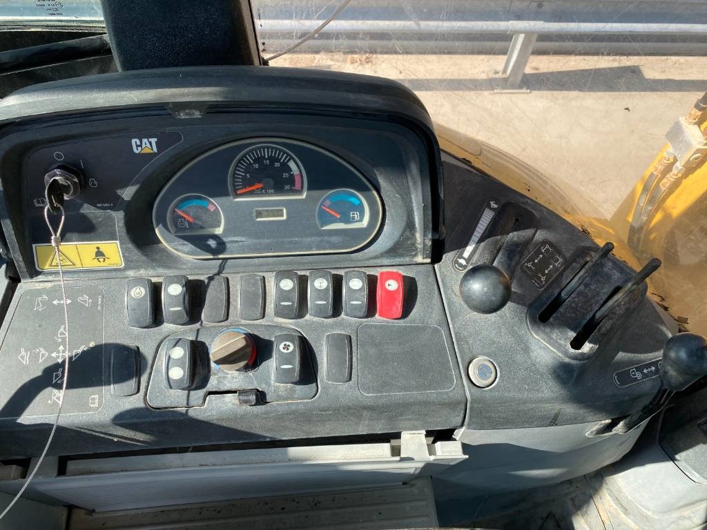CAT 422 F TURBO