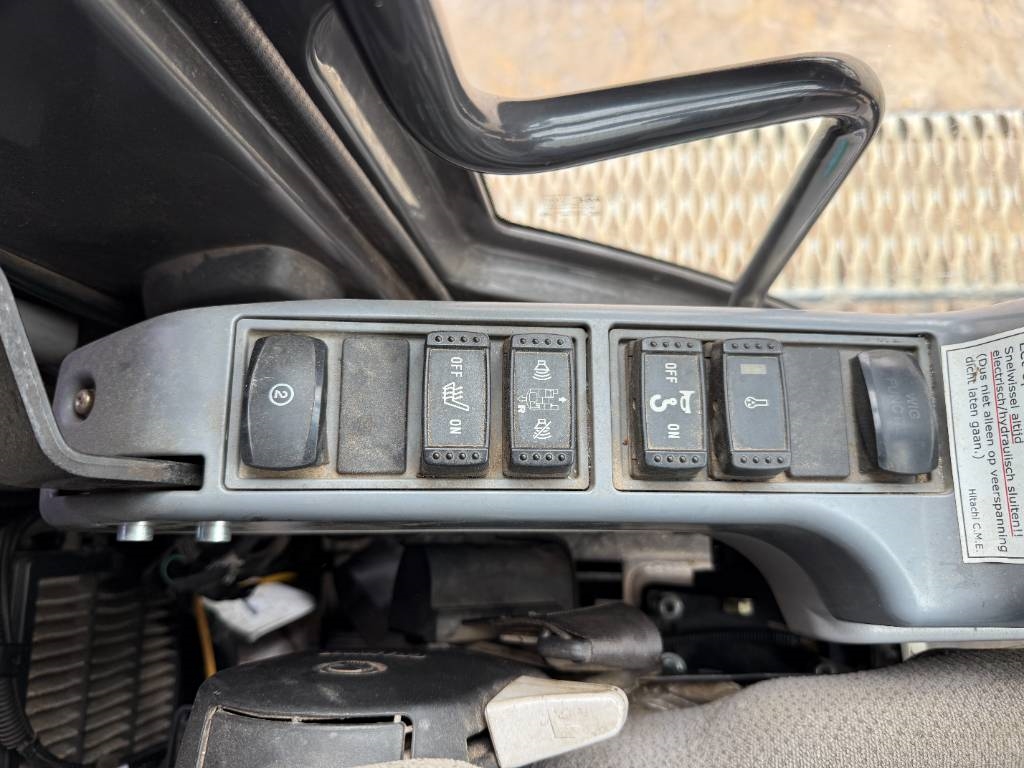 Hitachi ZX250LC-6 - Hammer Lines / Isuzu Engine