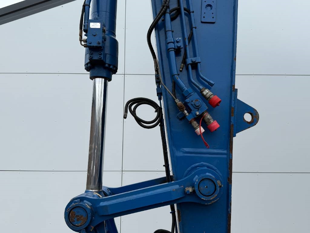Hitachi ZX250LC-6 - Hammer Lines / Isuzu Engine