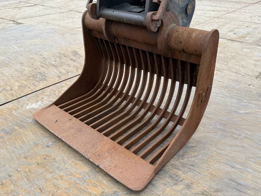 Hitachi ZX250LC-6 - Hammer Lines / Isuzu Engine