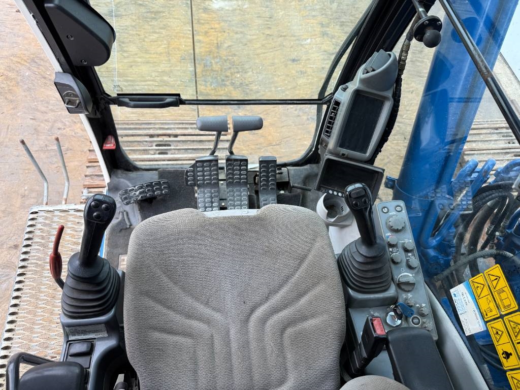 Hitachi ZX250LC-6 - Hammer Lines / Isuzu Engine