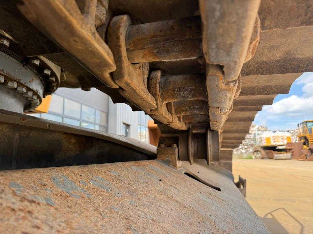 Liebherr R946 LC Hydraulic excavator