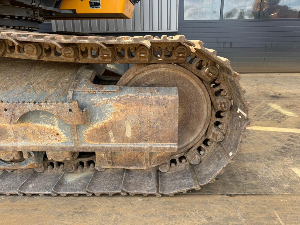 Liebherr R946 LC Hydraulic excavator