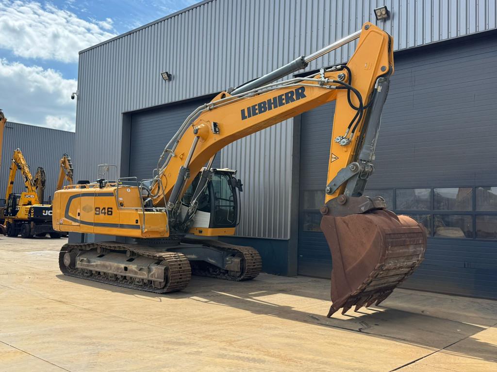 Liebherr R946 LC Hydraulic excavator