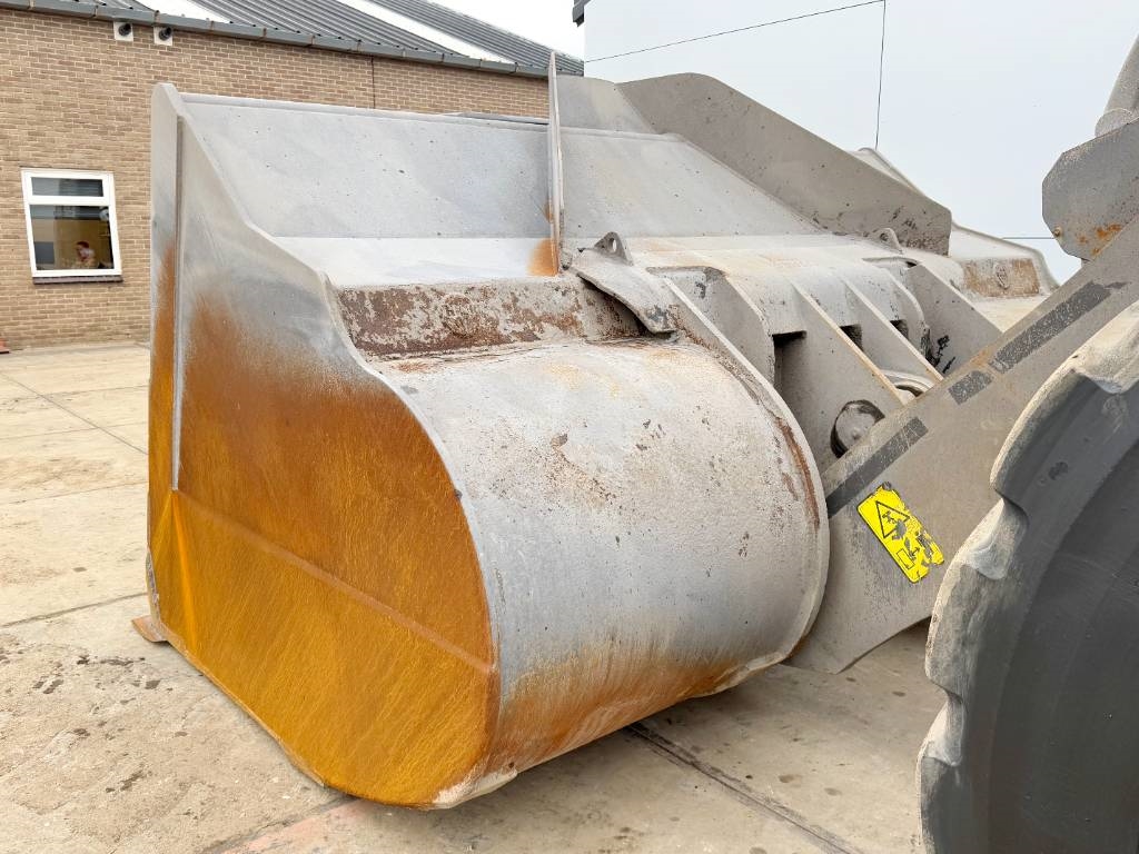 Volvo L350H - Dutch Machine / CDC Steering