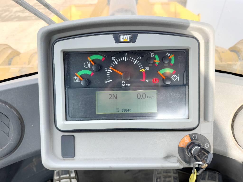 CAT 972M - German Machine / Automatic Greasing