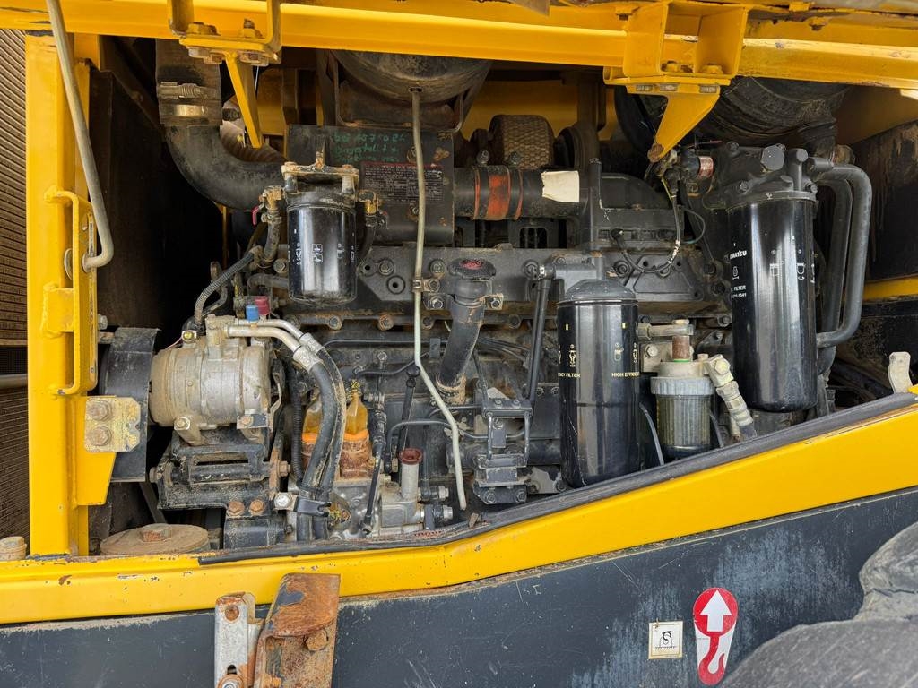 Komatsu WA470-5H