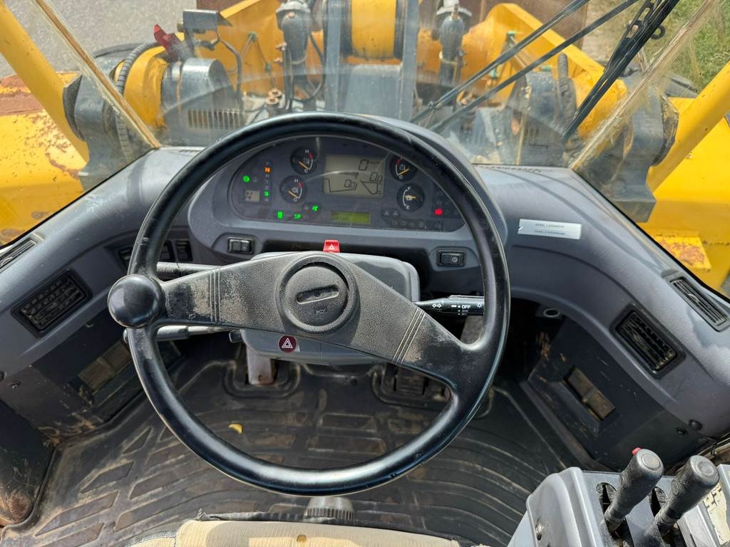 Komatsu WA470-5H