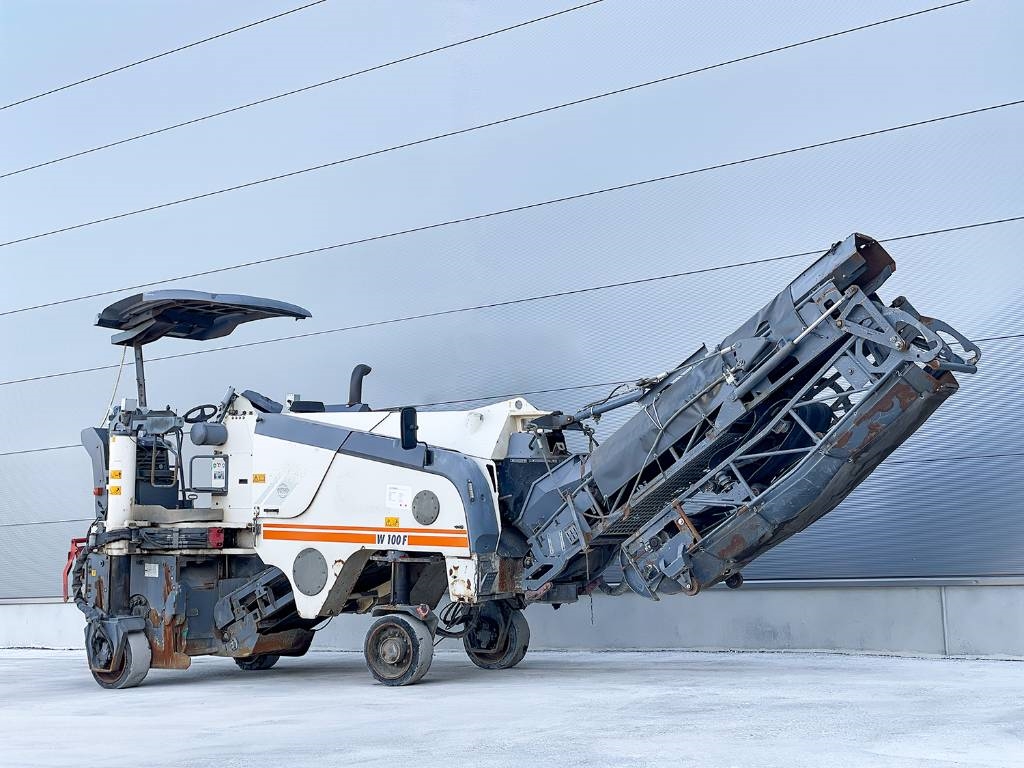 Wirtgen W 100 F