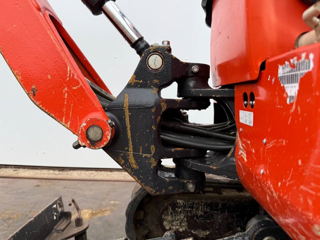 Kubota U10-3 - Hydr. Undercarriage / Hammer Lines