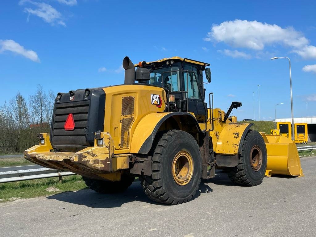 CAT 972M XE - CE / new tires / new bucket edge