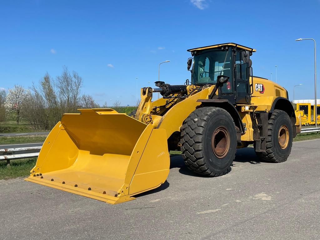 CAT 972M XE - CE / new tires / new bucket edge