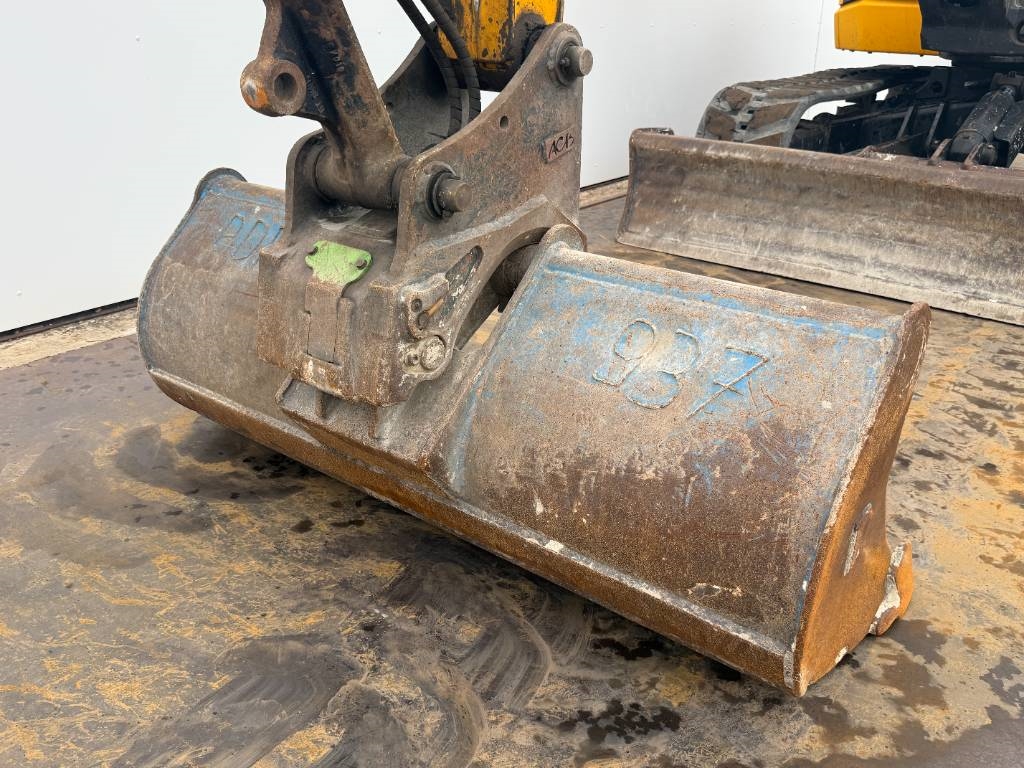 JCB 86C-1 - Hammer Lines / Quick Coupler