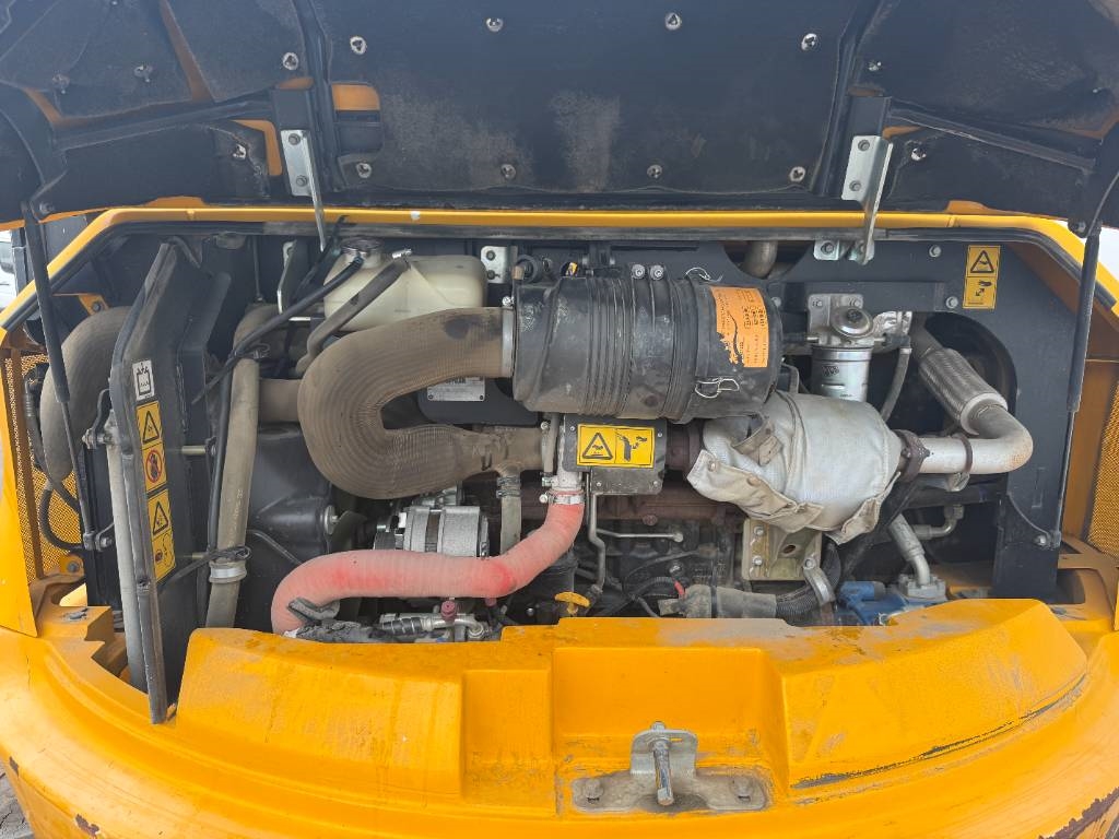 JCB 86C-1 - Hammer Lines / Quick Coupler